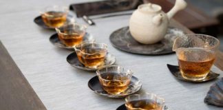 Czy warto pić herbaty smakowe? Odpowiadamy!