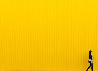 Co oznacza żółta wydzielina z rany?