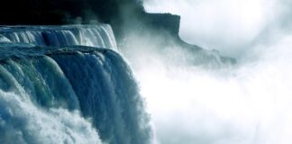 Ile powinna mieć moc lampa do paznokci?