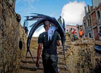 Jak schodzić po schodach po artroskopii?