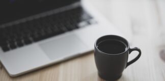 Po czym można pracować w laboratorium?