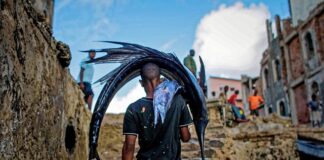 Jak chodzić po schodach o kulach?