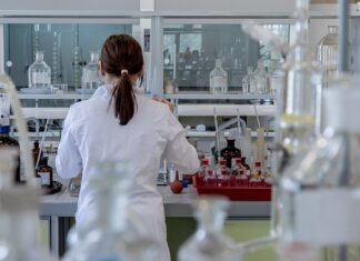 Kiedy dzwonią z laboratorium?